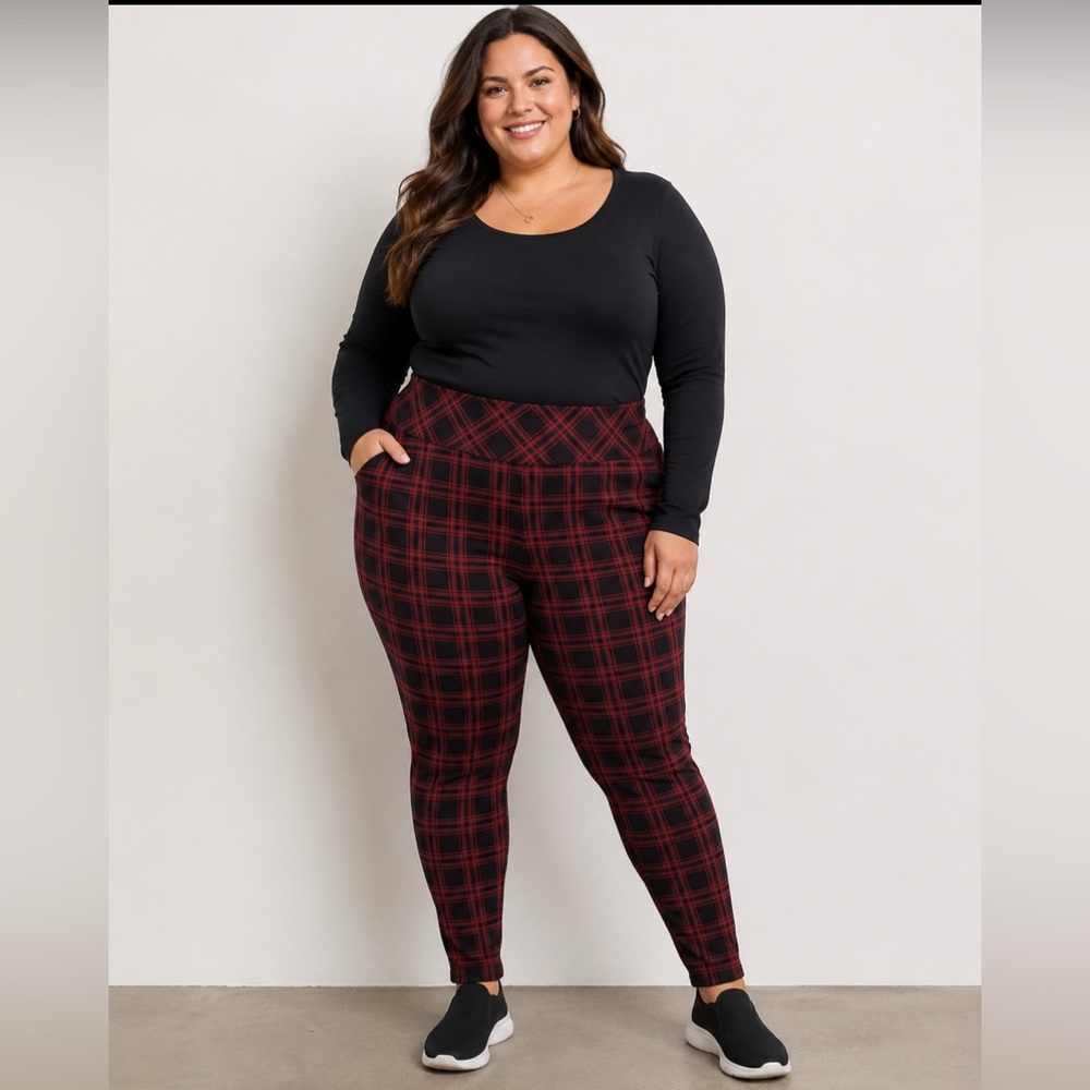 Torrid Premium Ponte Stretch Pull-On Pixie Pant-Size2